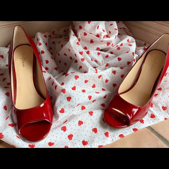 Cole Hann red peep toe heals - Picture 2 of 8